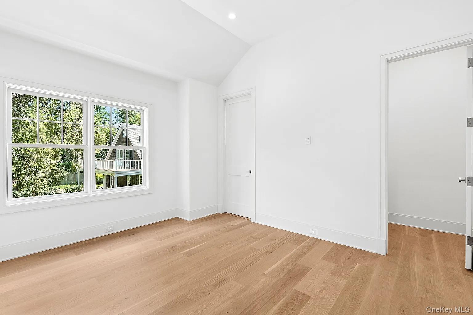 Single Family Halsey Suffolk County, NY 11968, MLS-911692-16