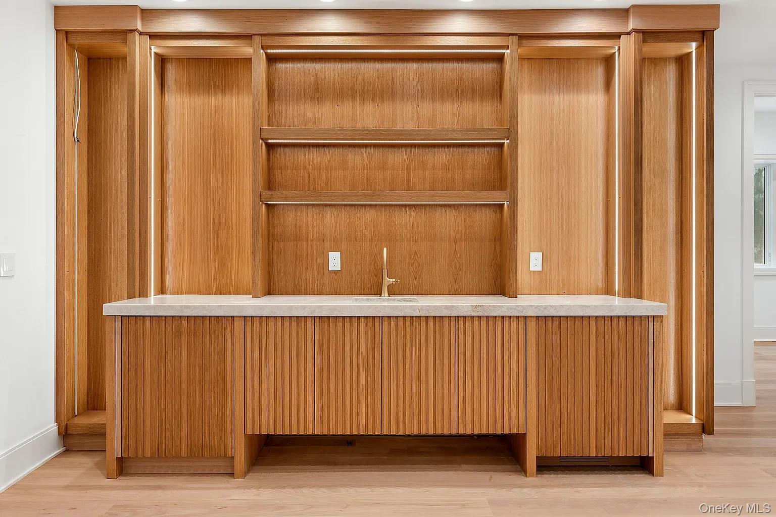 Single Family Halsey Suffolk County, NY 11968, MLS-911692-23