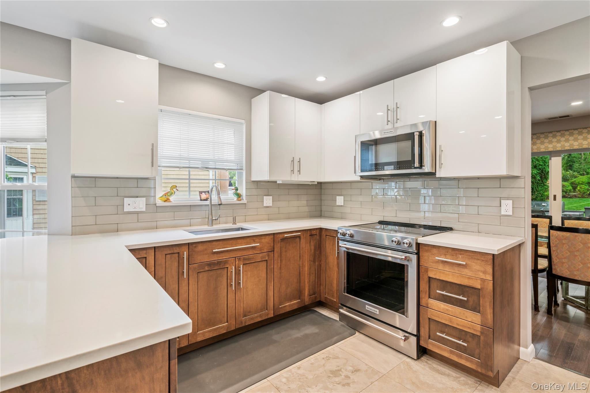 Condo Hidden Ridge  Nassau County, NY 11791, MLS-911695-10