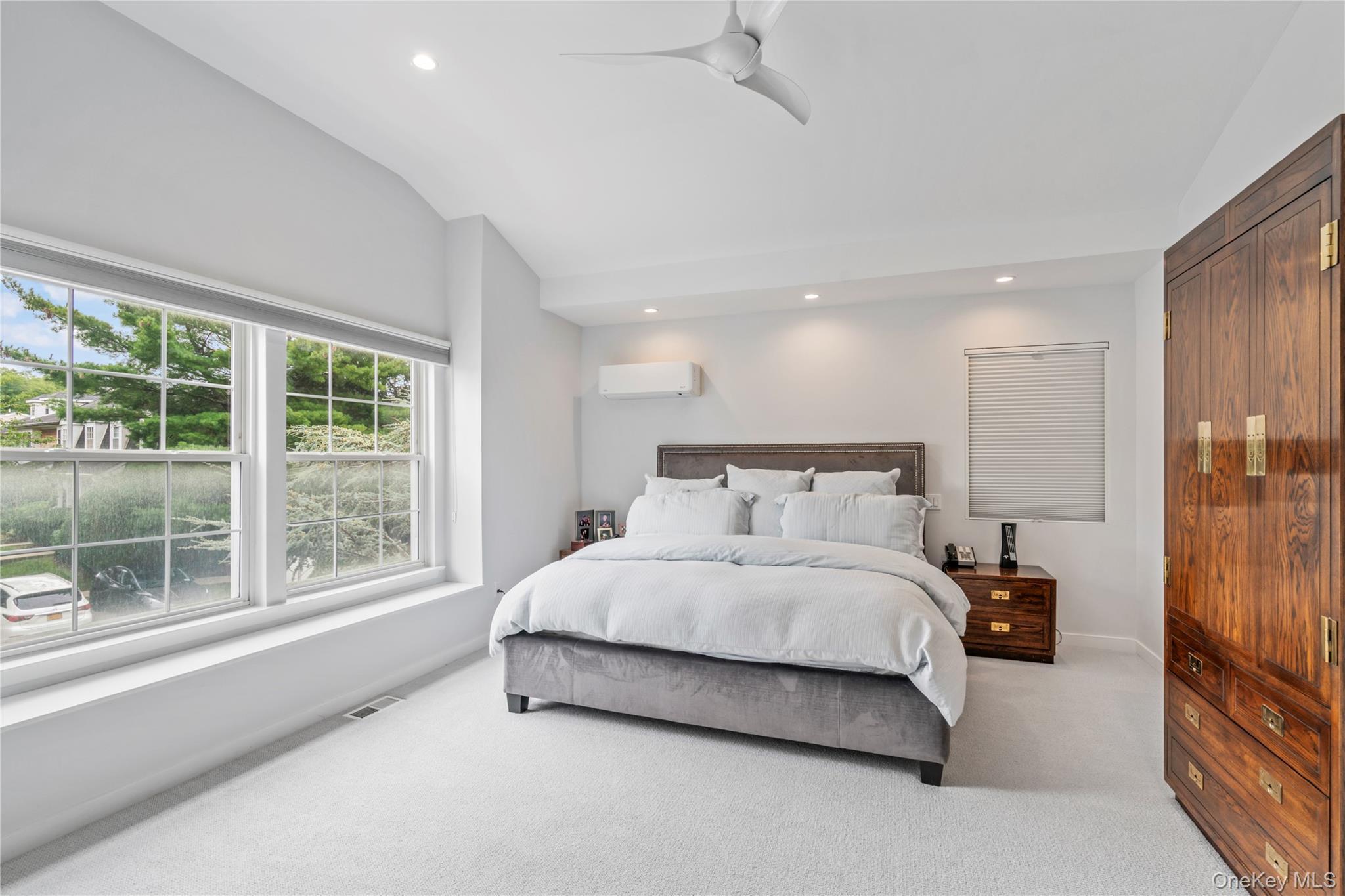 Condo Hidden Ridge  Nassau County, NY 11791, MLS-911695-14