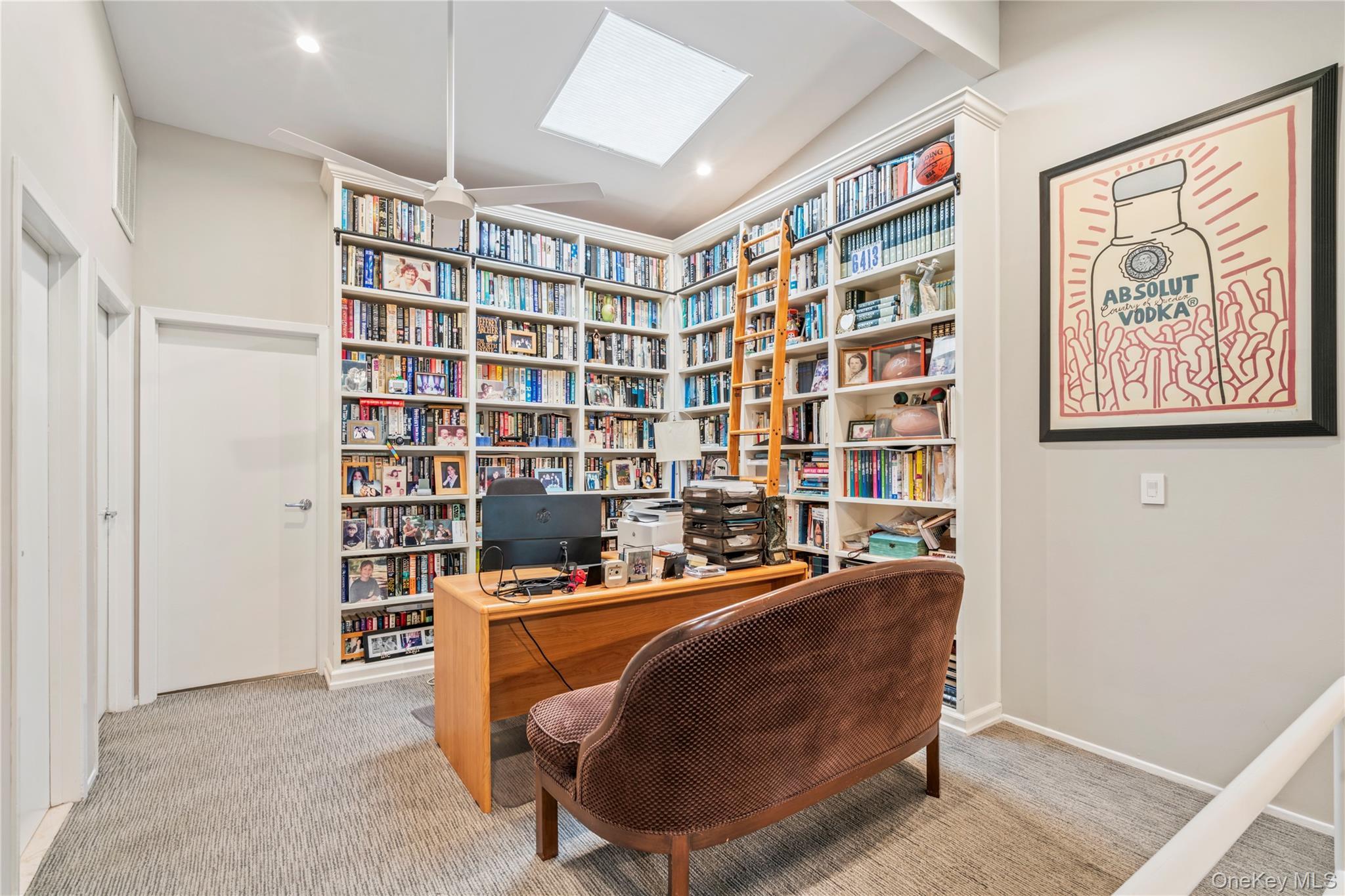 Condo Hidden Ridge  Nassau County, NY 11791, MLS-911695-17