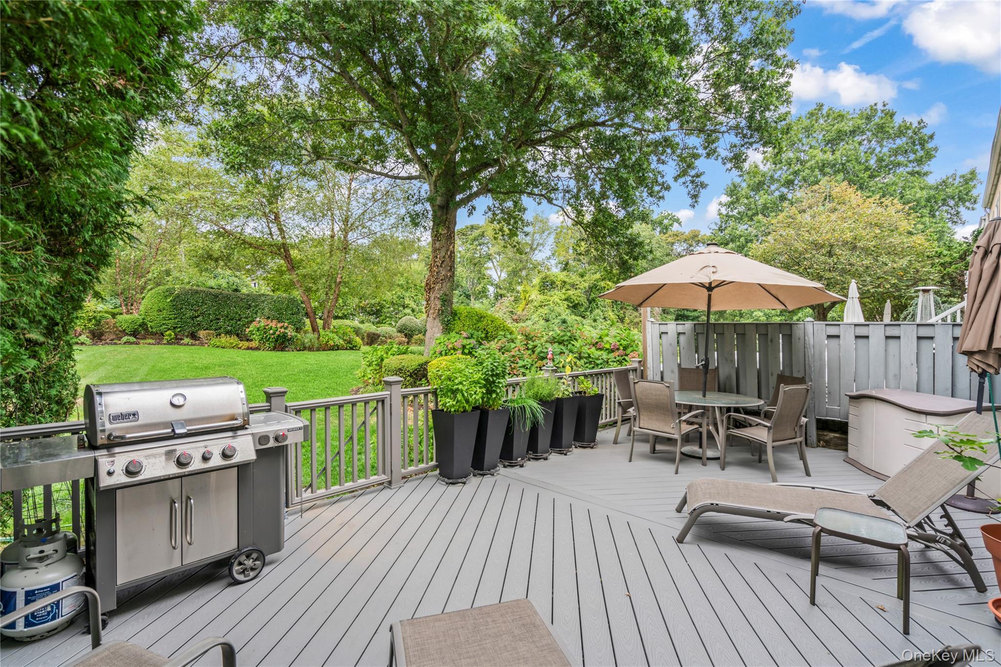 Condo Hidden Ridge  Nassau County, NY 11791, MLS-911695-23