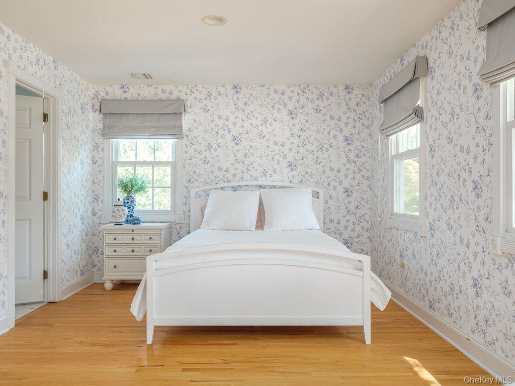 Single Family Bayview Suffolk County, NY 11971, MLS-911696-34