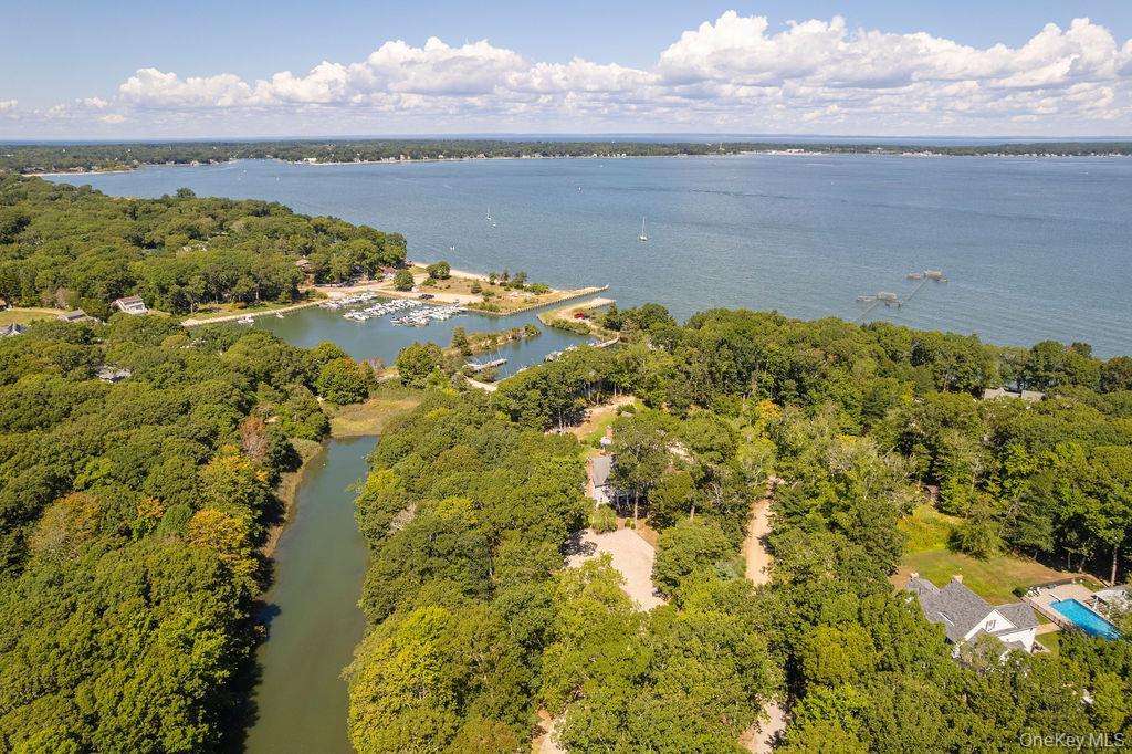 Single Family Bayview Suffolk County, NY 11971, MLS-911696-42