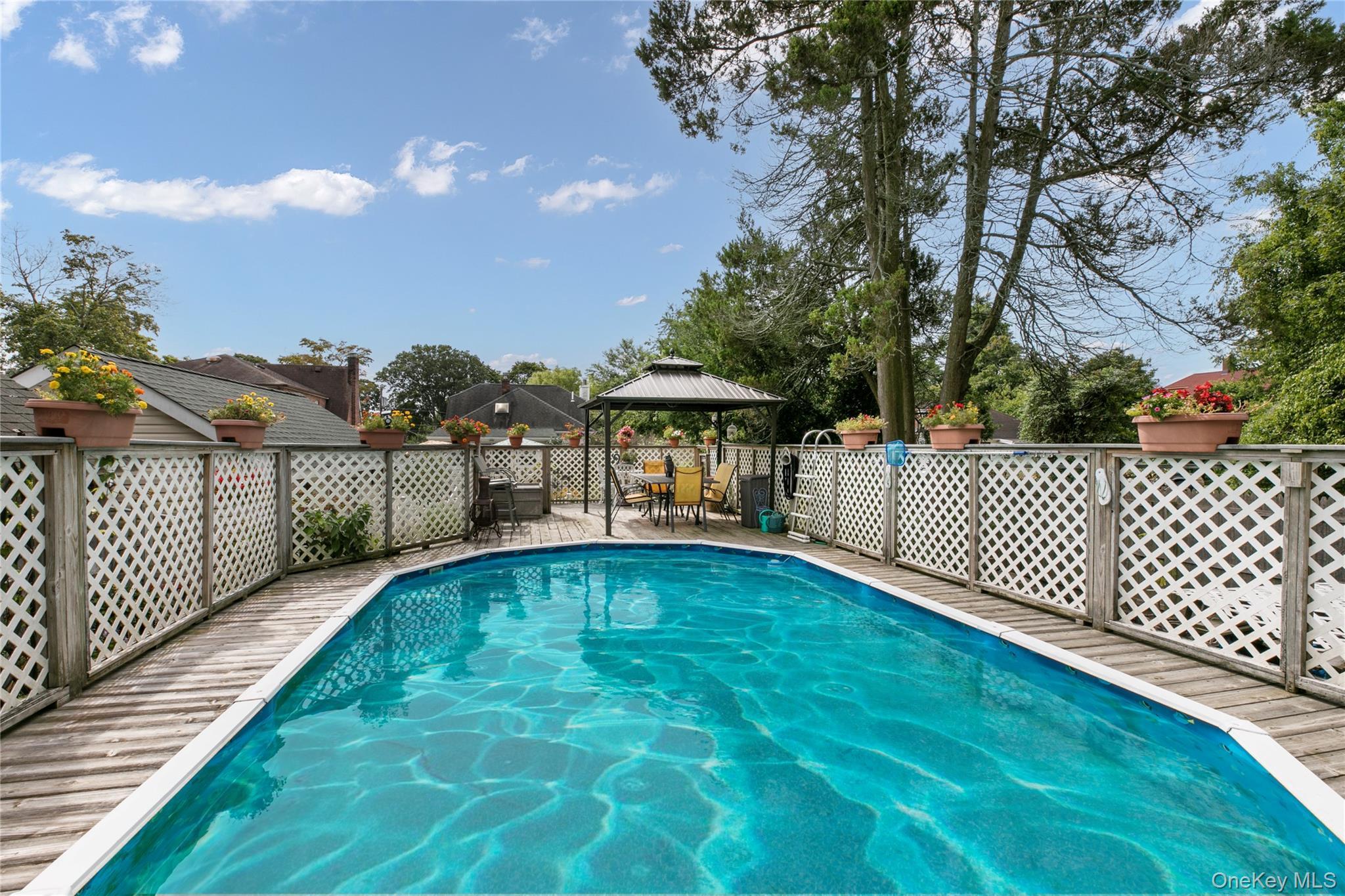 Single Family 3rd  Suffolk County, NY 11722, MLS-911704-14