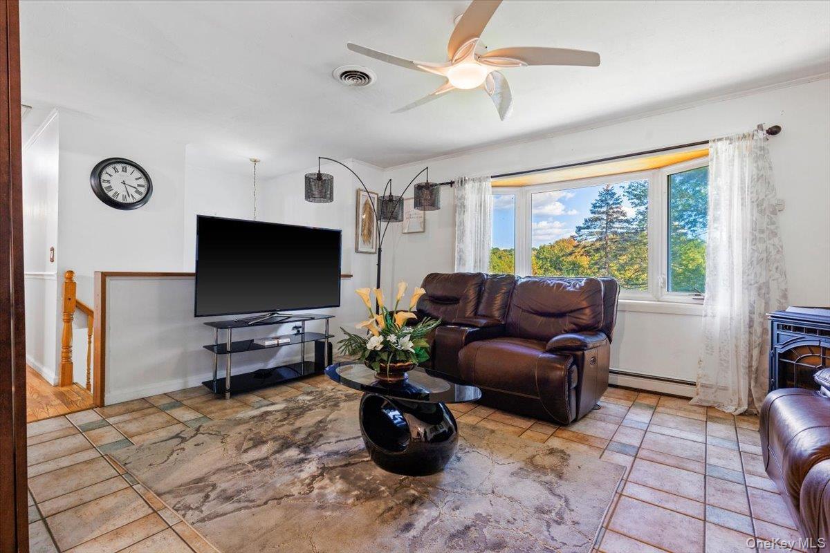 Single Family Daley Dutchess County, NY 12603, MLS-911717-5