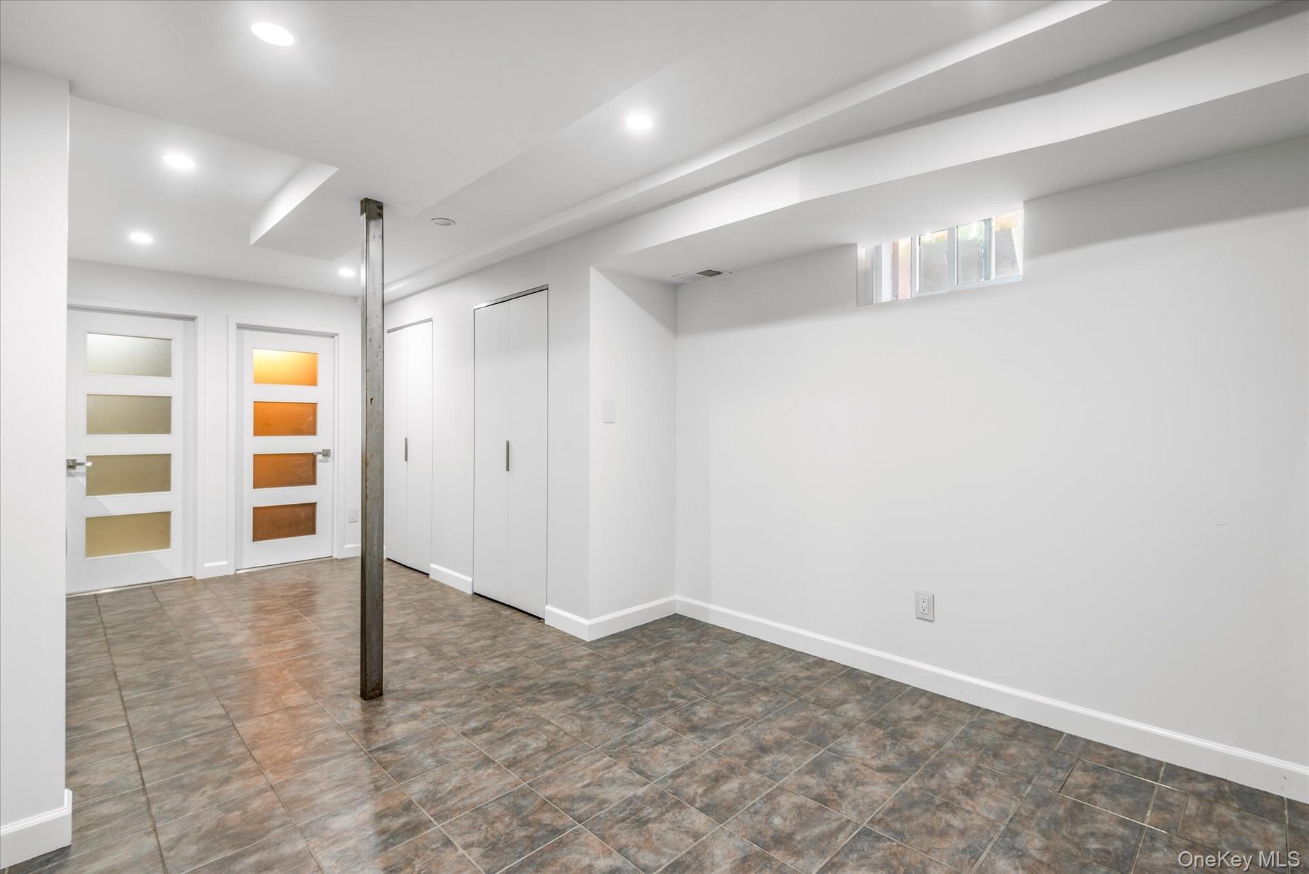 Single Family 56th  Queens, NY 11378, MLS-911724-16