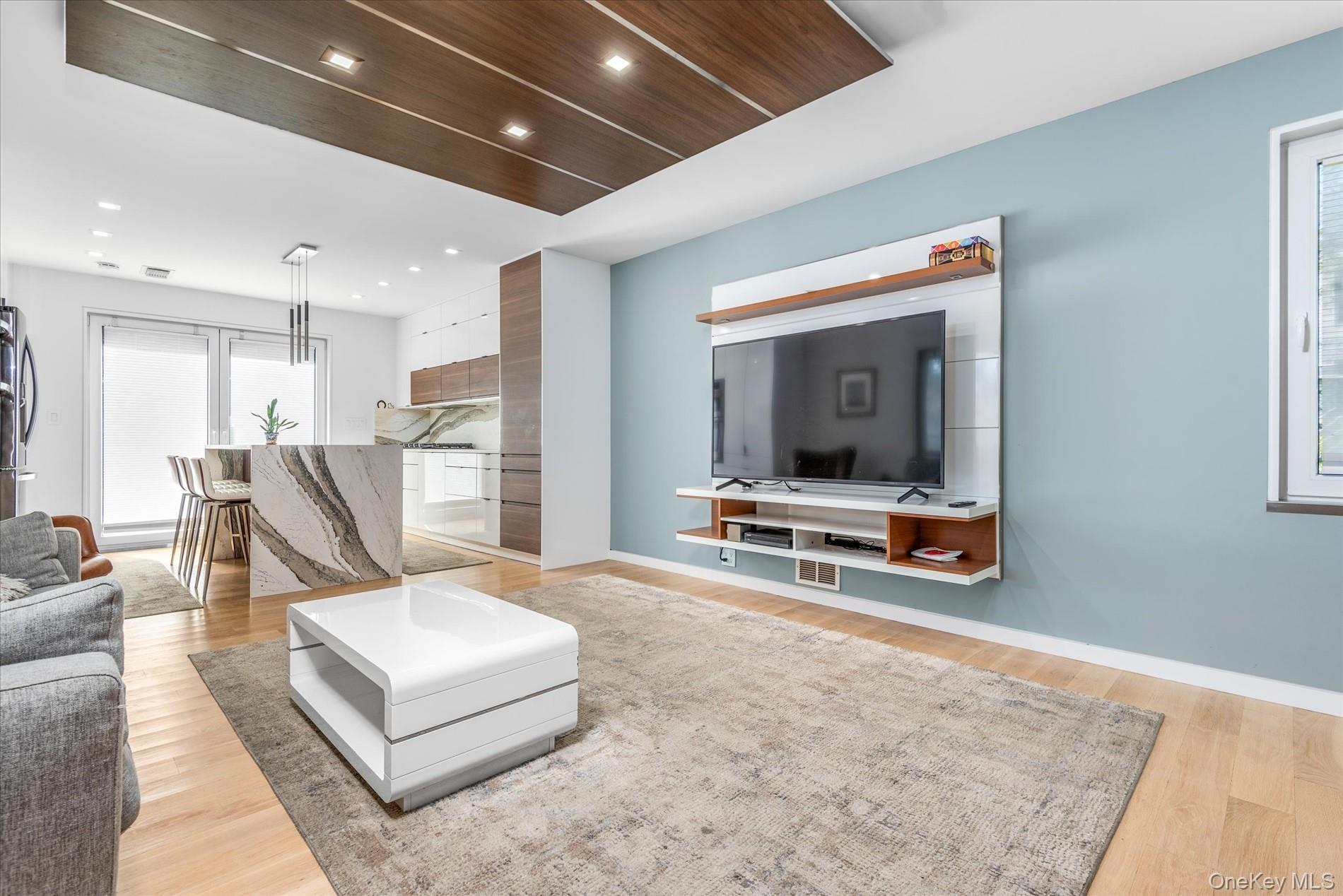 Single Family 56th  Queens, NY 11378, MLS-911724-3