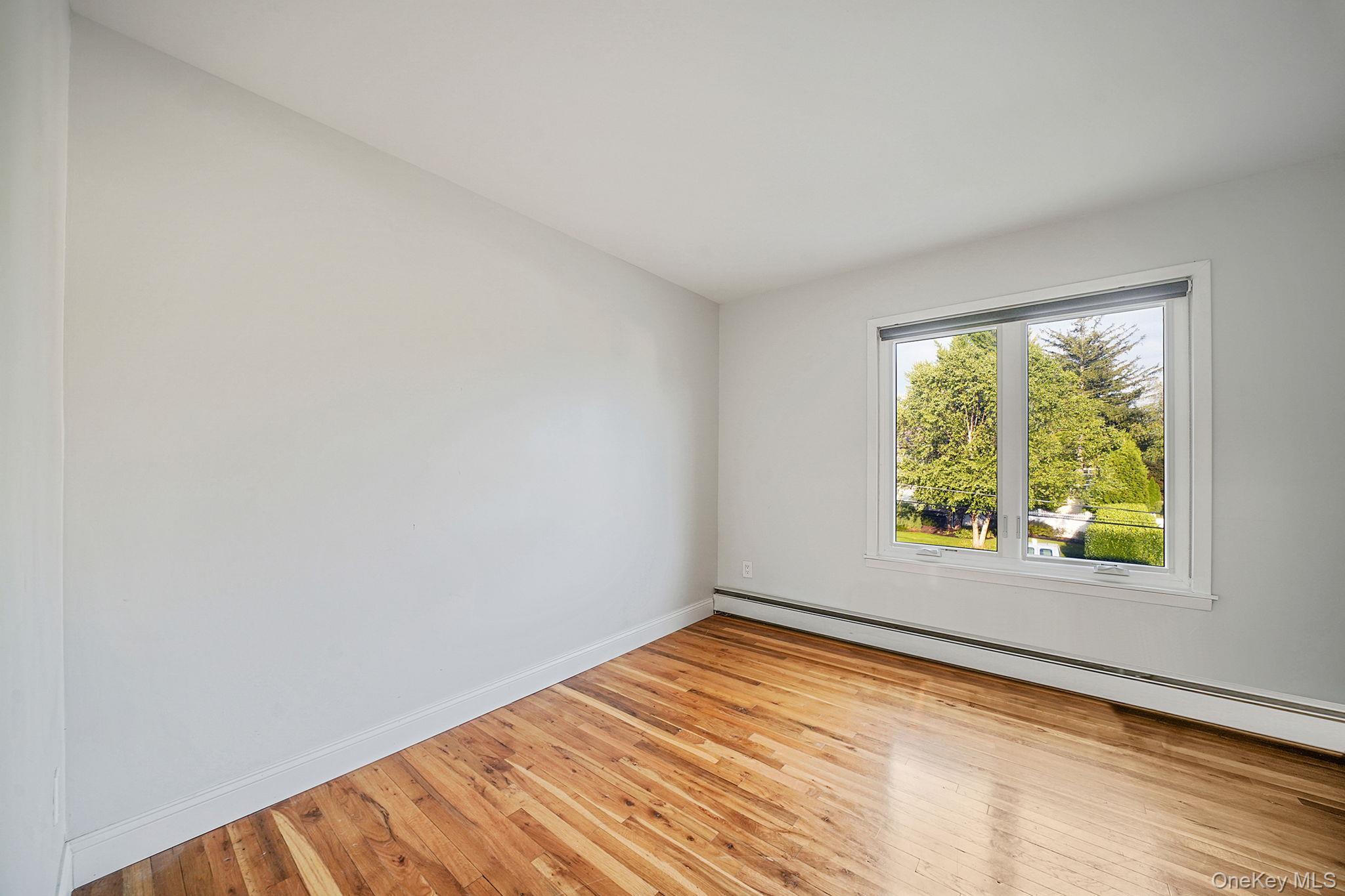 Single Family Susan  Suffolk County, NY 11729, MLS-911734-18