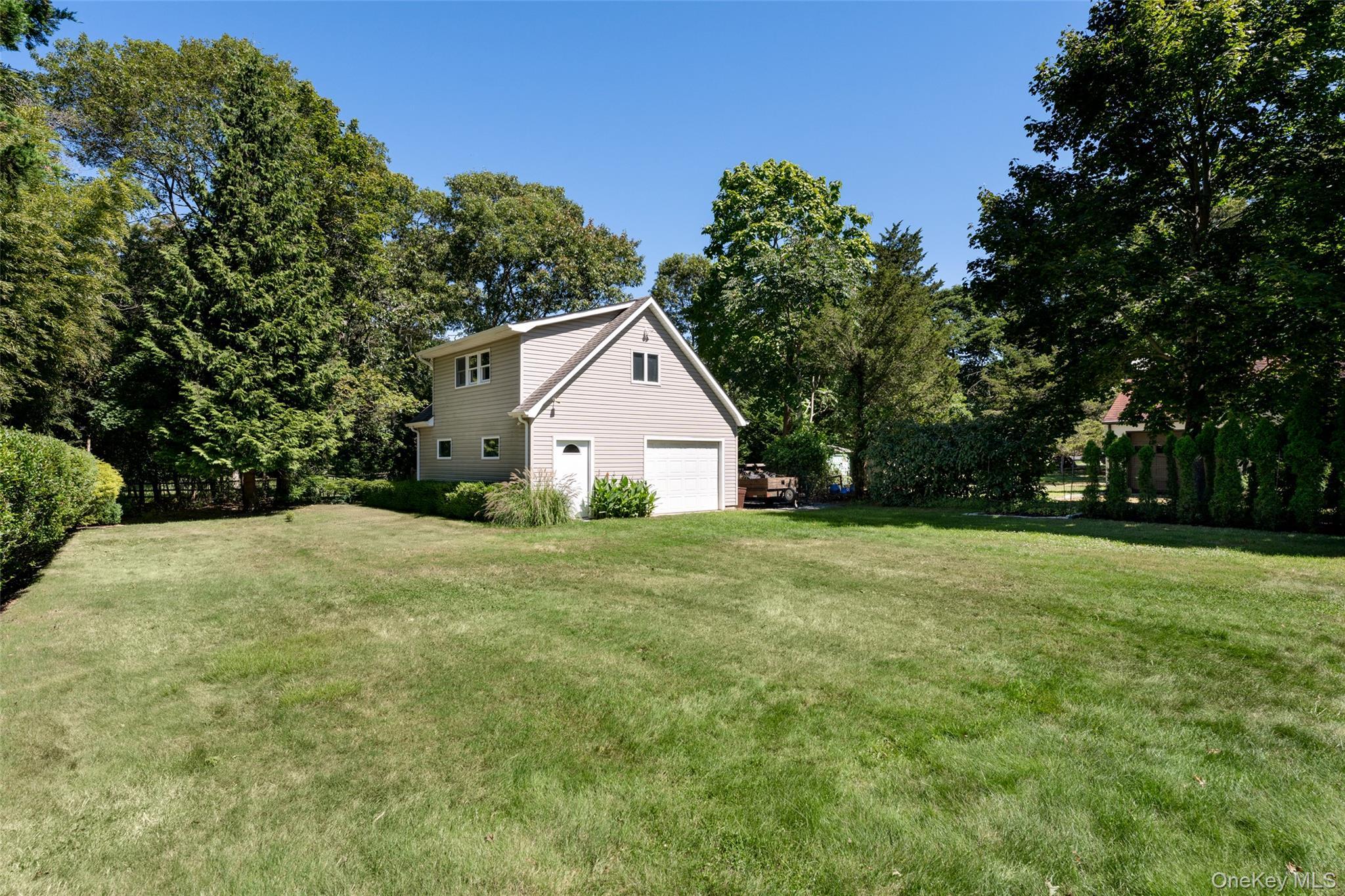 Single Family Hampton  Suffolk County, NY 11946, MLS-911756-22