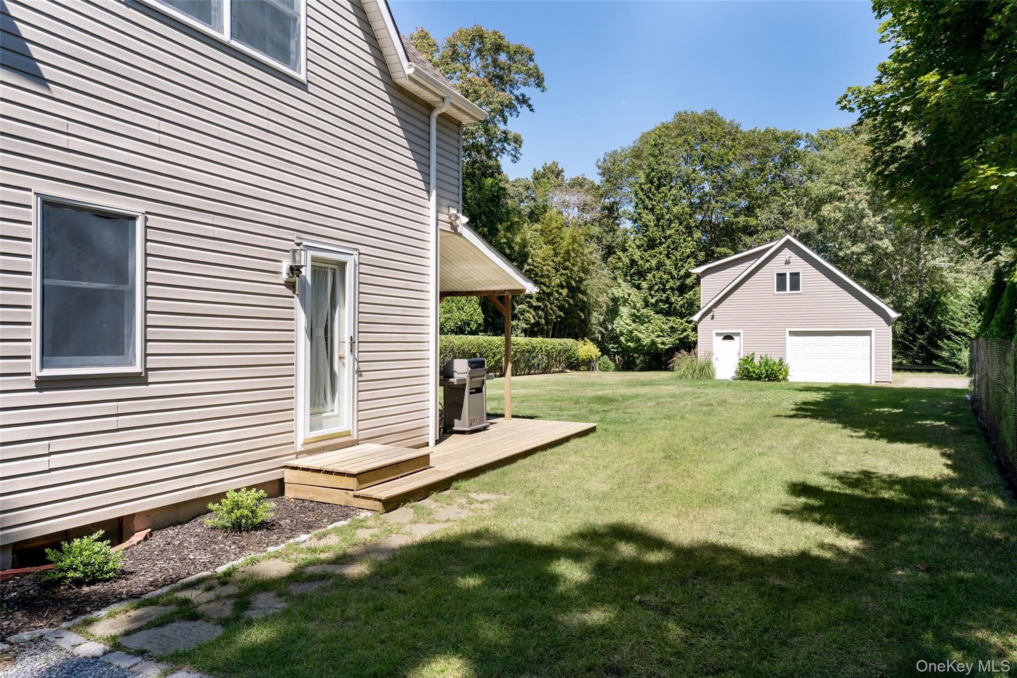 Single Family Hampton  Suffolk County, NY 11946, MLS-911756-24