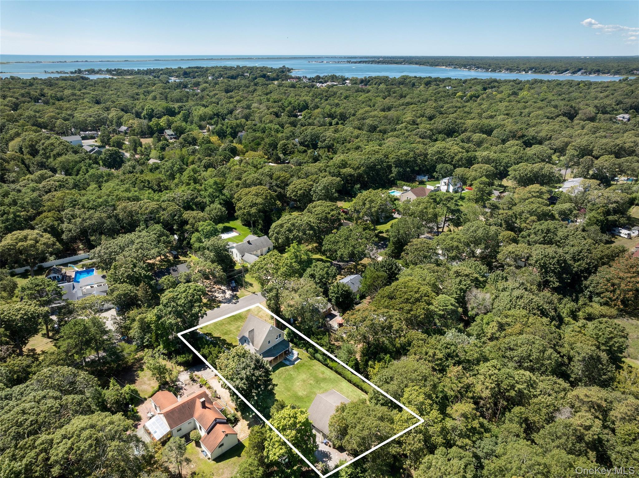 Single Family Hampton  Suffolk County, NY 11946, MLS-911756-27