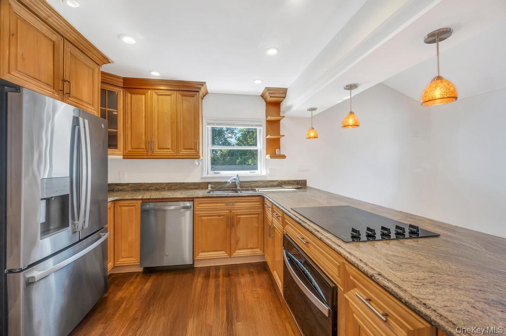 Single Family Avenue I  Suffolk County, NY 11735, MLS-911766-3