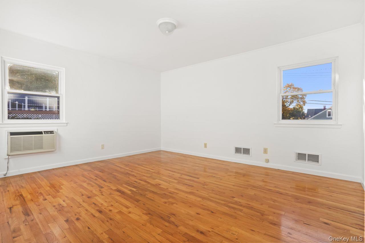 Single Family Pembrook Westchester County, NY 10710, MLS-911783-14