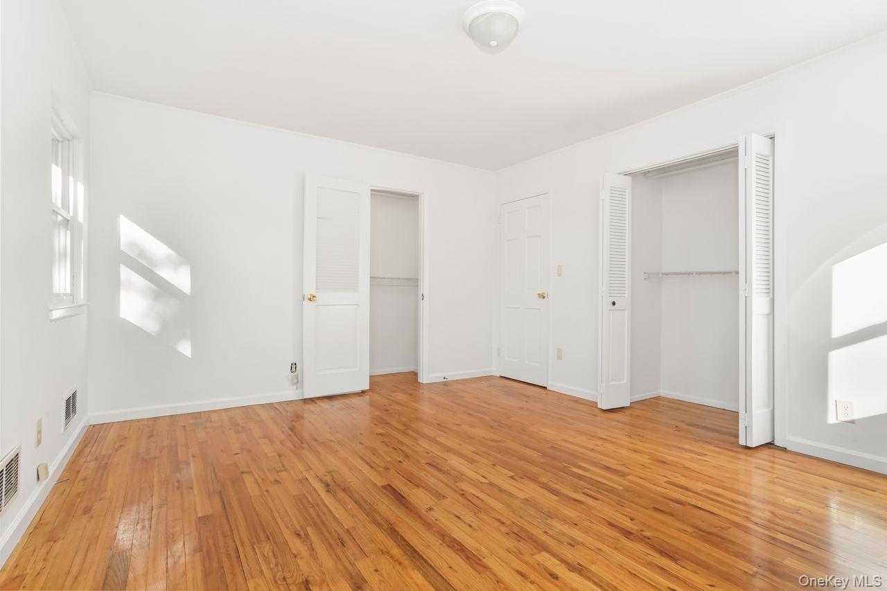 Single Family Pembrook Westchester County, NY 10710, MLS-911783-15