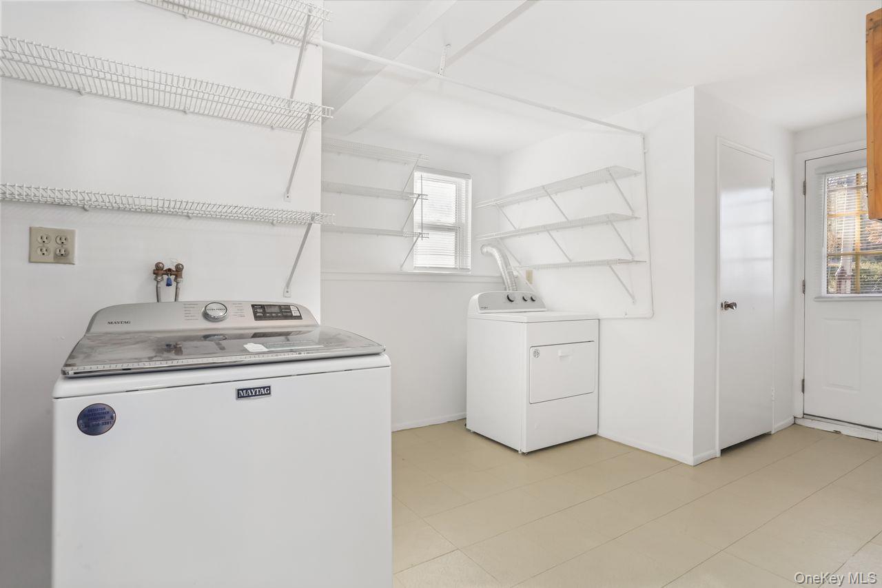 Single Family Pembrook Westchester County, NY 10710, MLS-911783-22