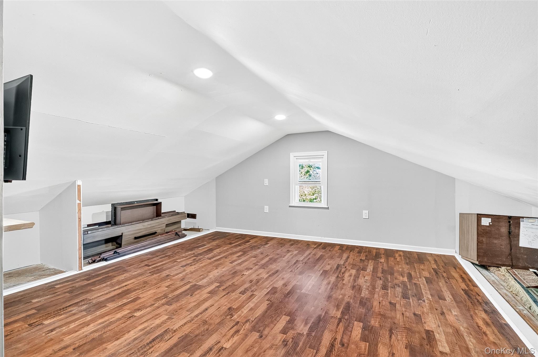 Single Family Woodland Westchester County, NY 10507, MLS-911806-23