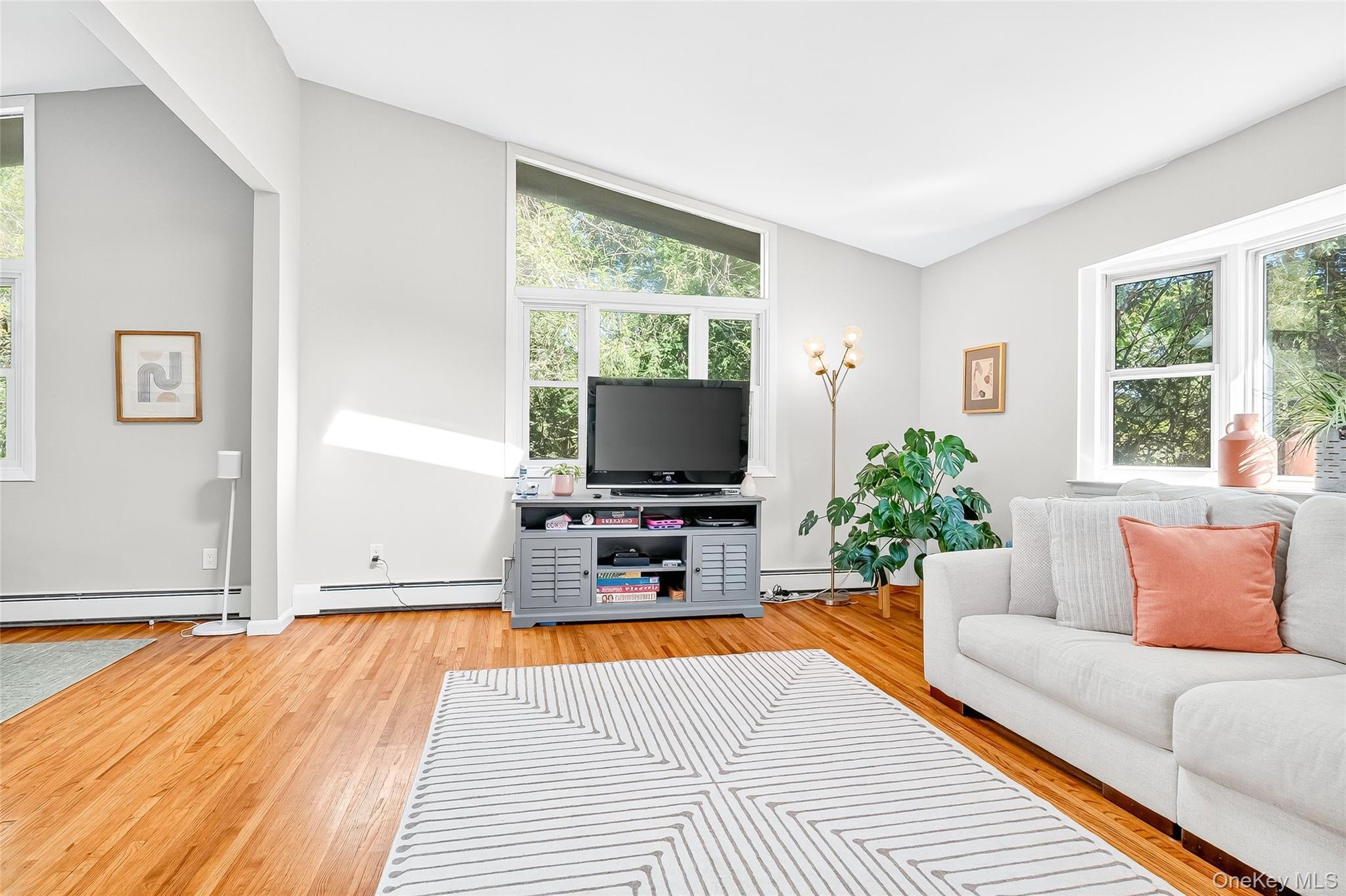 Single Family Brookdell  Westchester County, NY 10530, MLS-911842-12