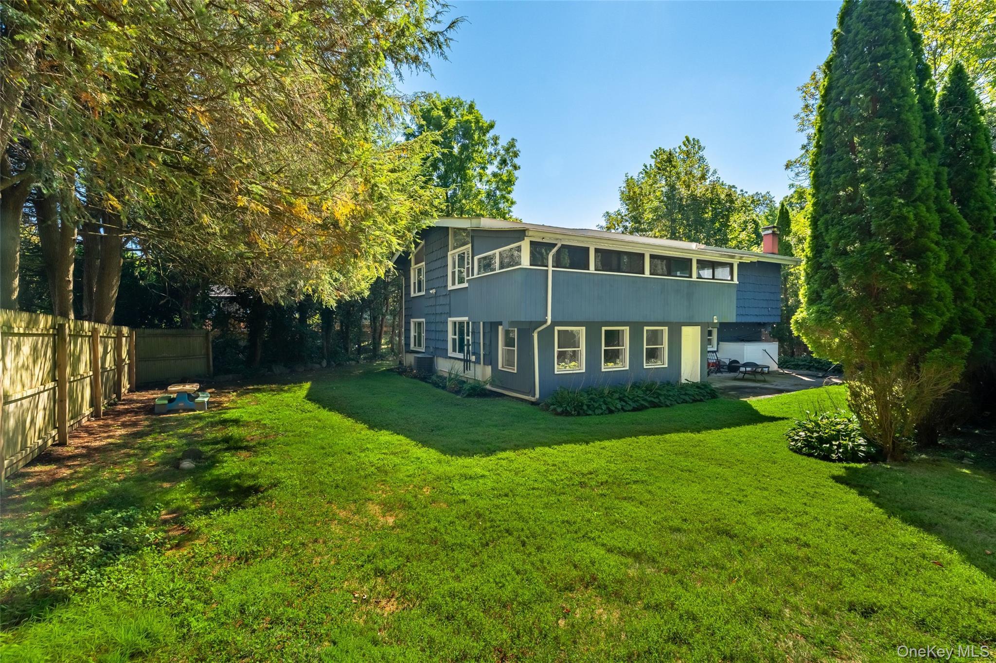 Single Family Brookdell  Westchester County, NY 10530, MLS-911842-48