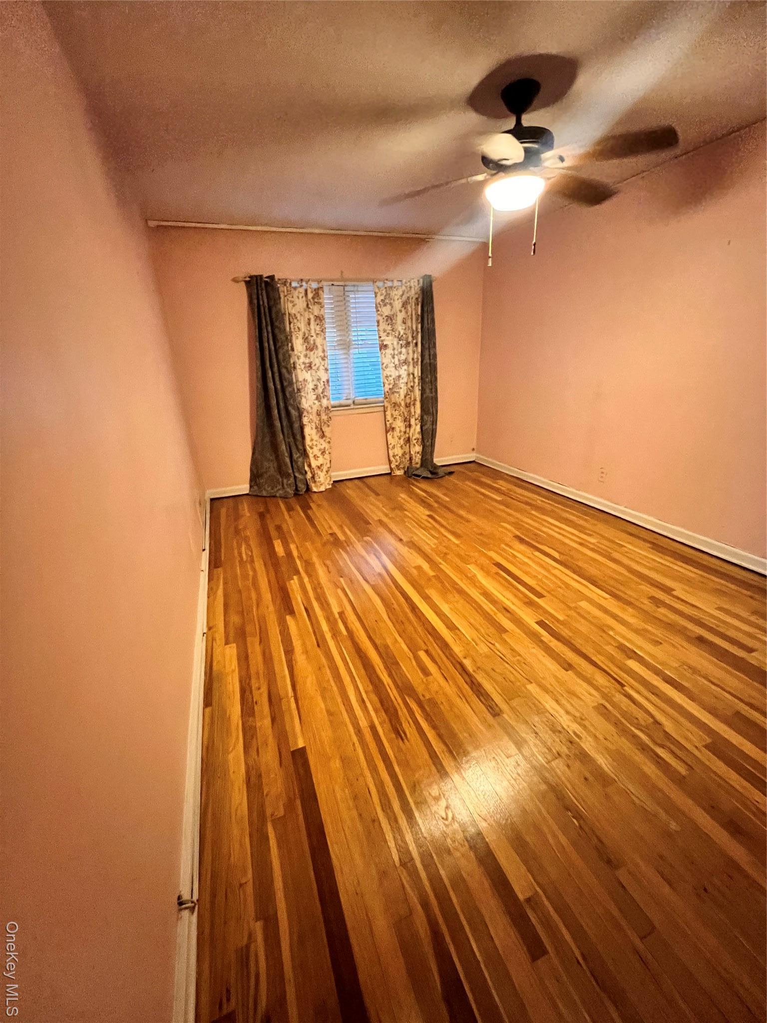 Single Family 217th  Bronx, NY 10469, MLS-911861-13