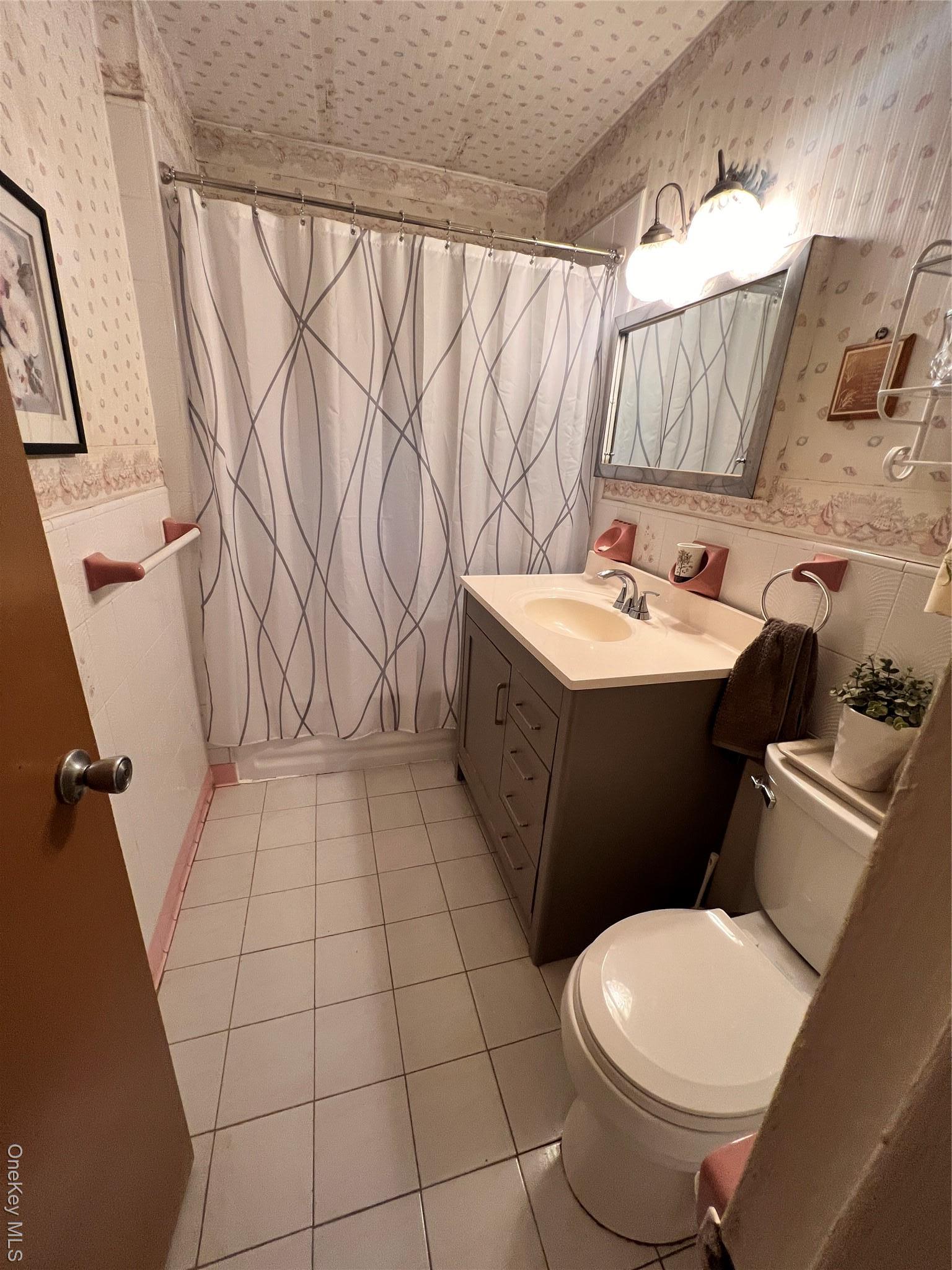 Single Family 217th  Bronx, NY 10469, MLS-911861-18