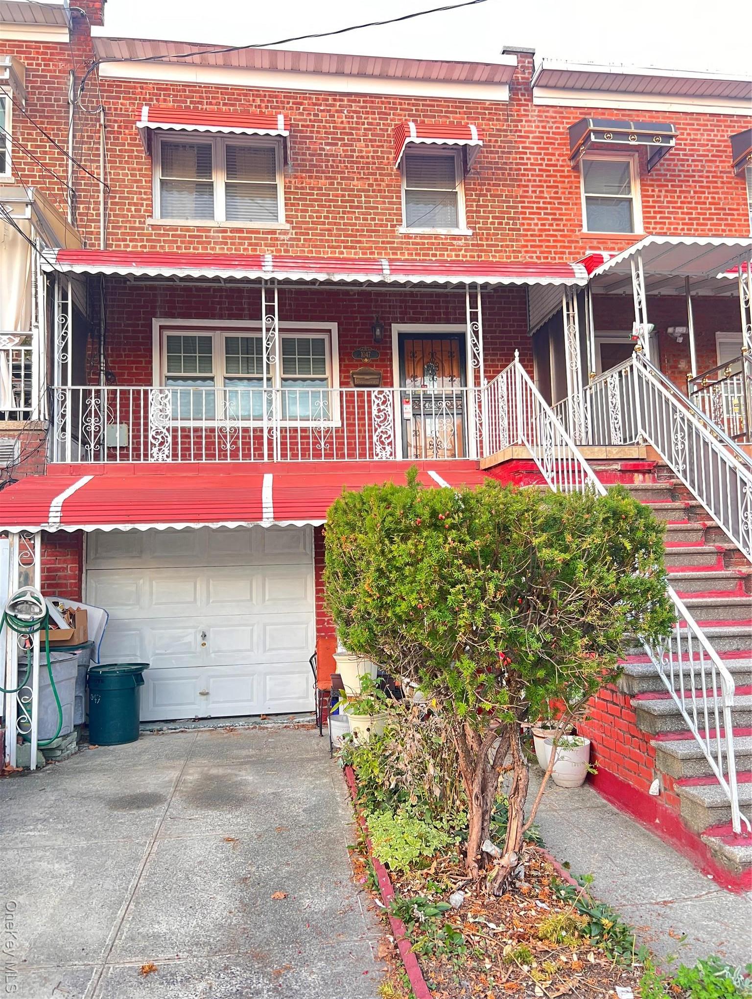 Single Family 217th  Bronx, NY 10469, MLS-911861-2