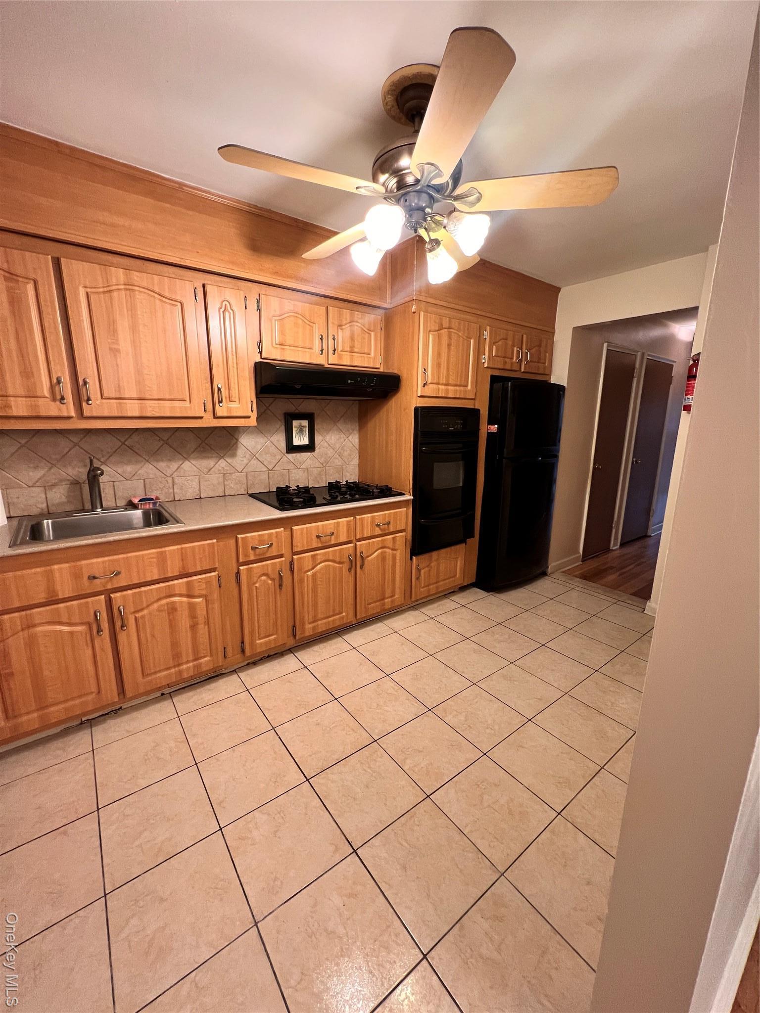 Single Family 217th  Bronx, NY 10469, MLS-911861-6