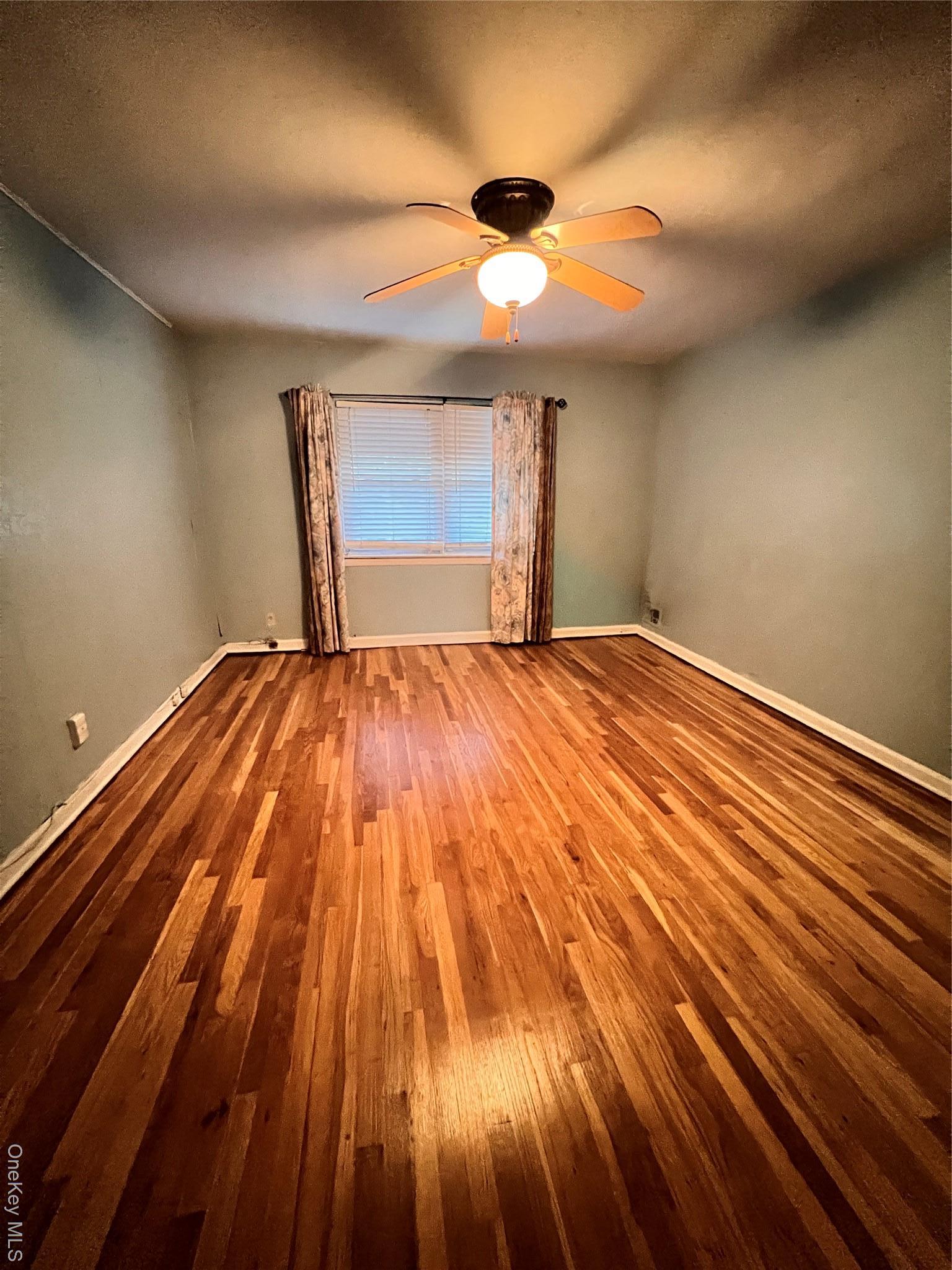 Single Family 217th  Bronx, NY 10469, MLS-911861-9