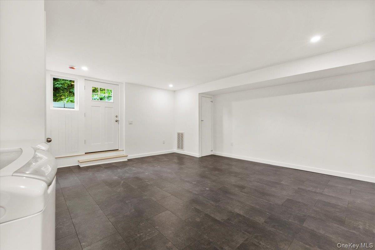 Single Family Vedder Mountain  Greene County, NY 12414, MLS-911870-23