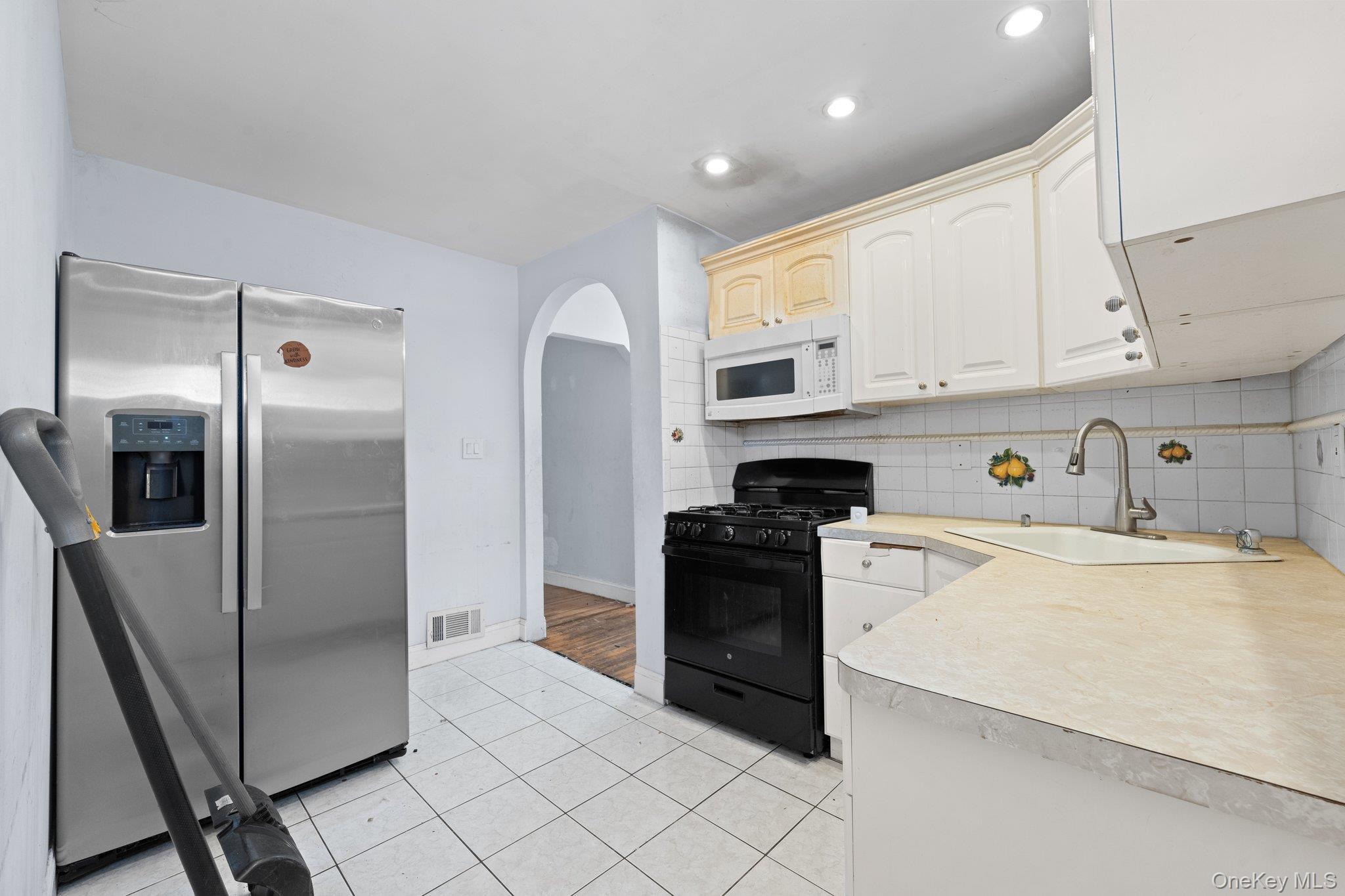 Single Family 194th Queens, NY 11412, MLS-911884-8