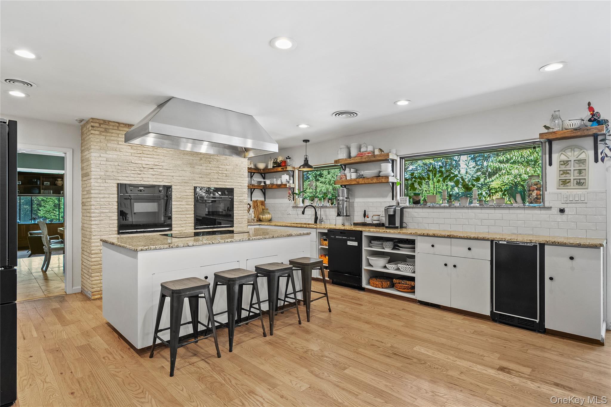 Single Family Rolling Hill Nassau County, NY 11568, MLS-911936-16