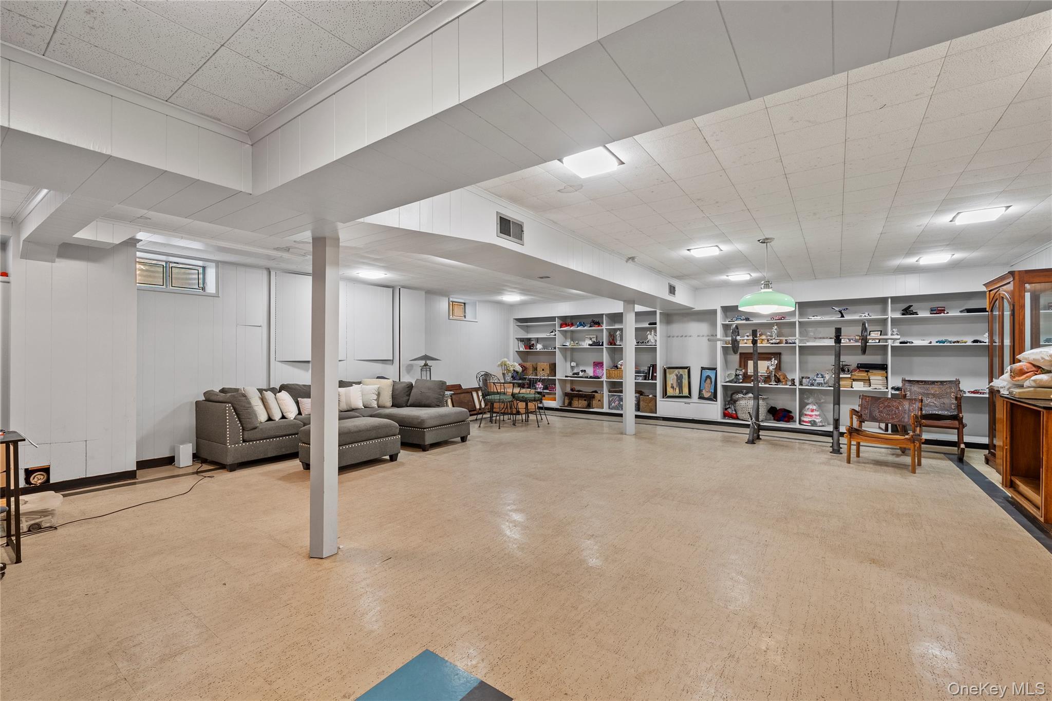 Single Family Rolling Hill Nassau County, NY 11568, MLS-911936-34