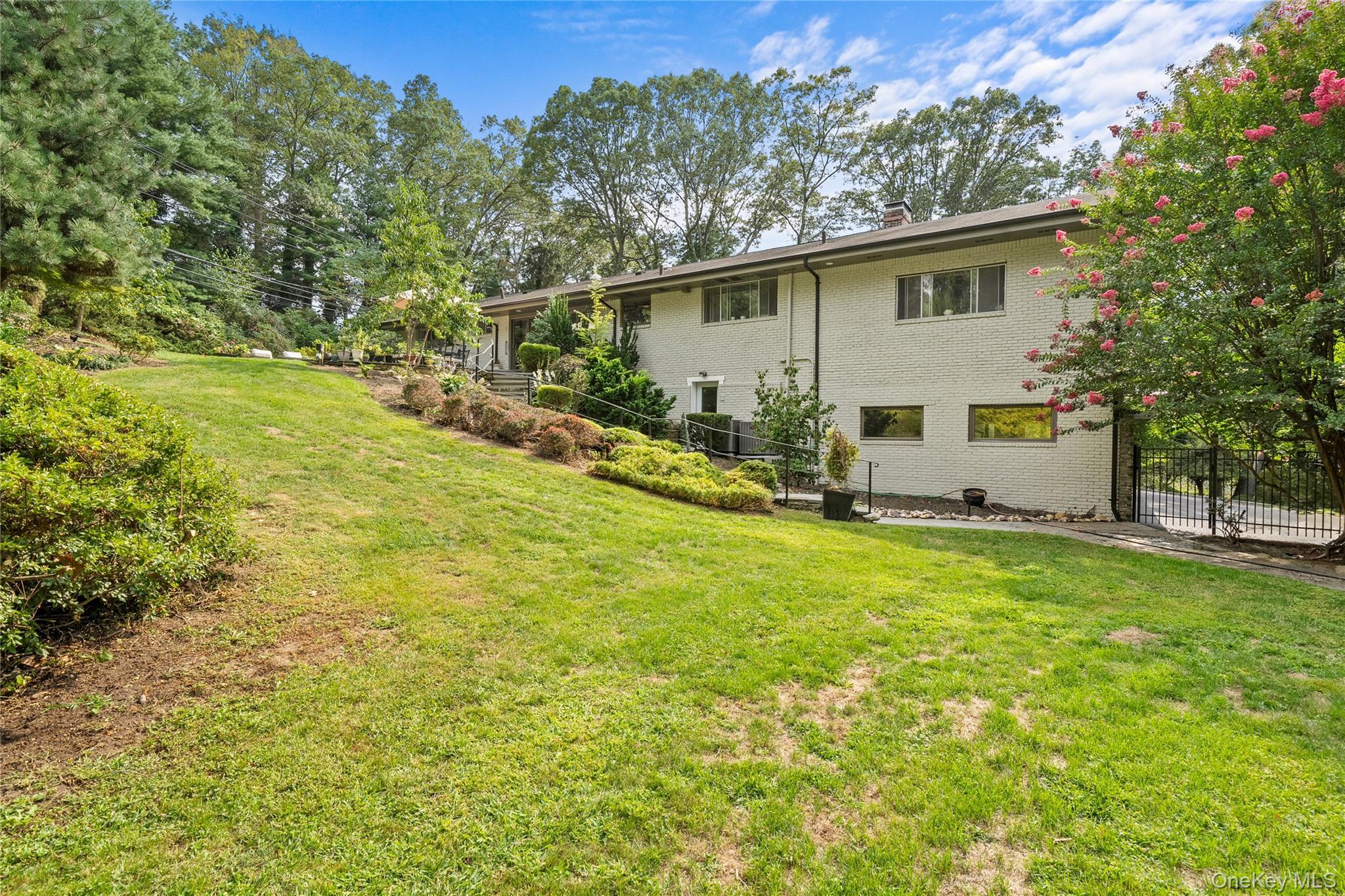 Single Family Rolling Hill Nassau County, NY 11568, MLS-911936-41