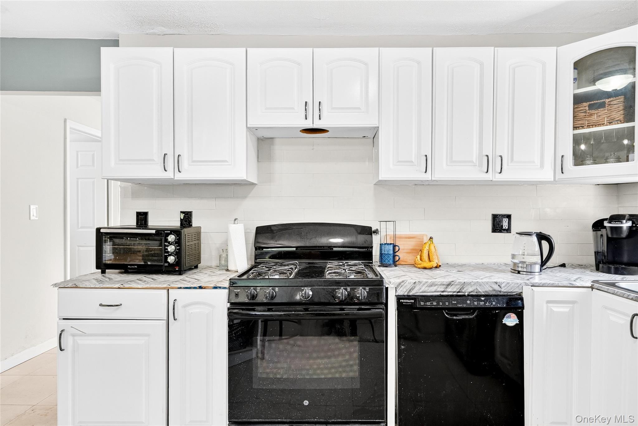 Single Family Robertson Bronx, NY 10465, MLS-911970-19