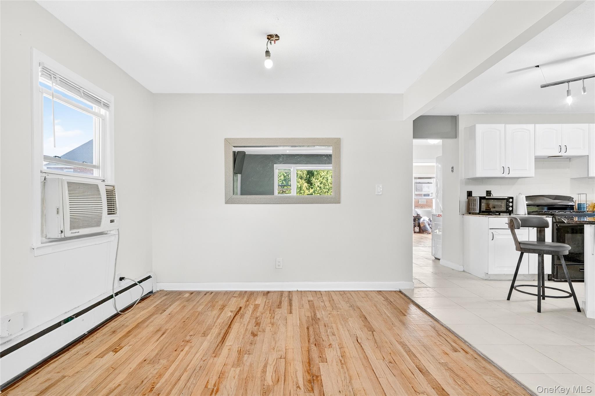 Single Family Robertson Bronx, NY 10465, MLS-911970-24