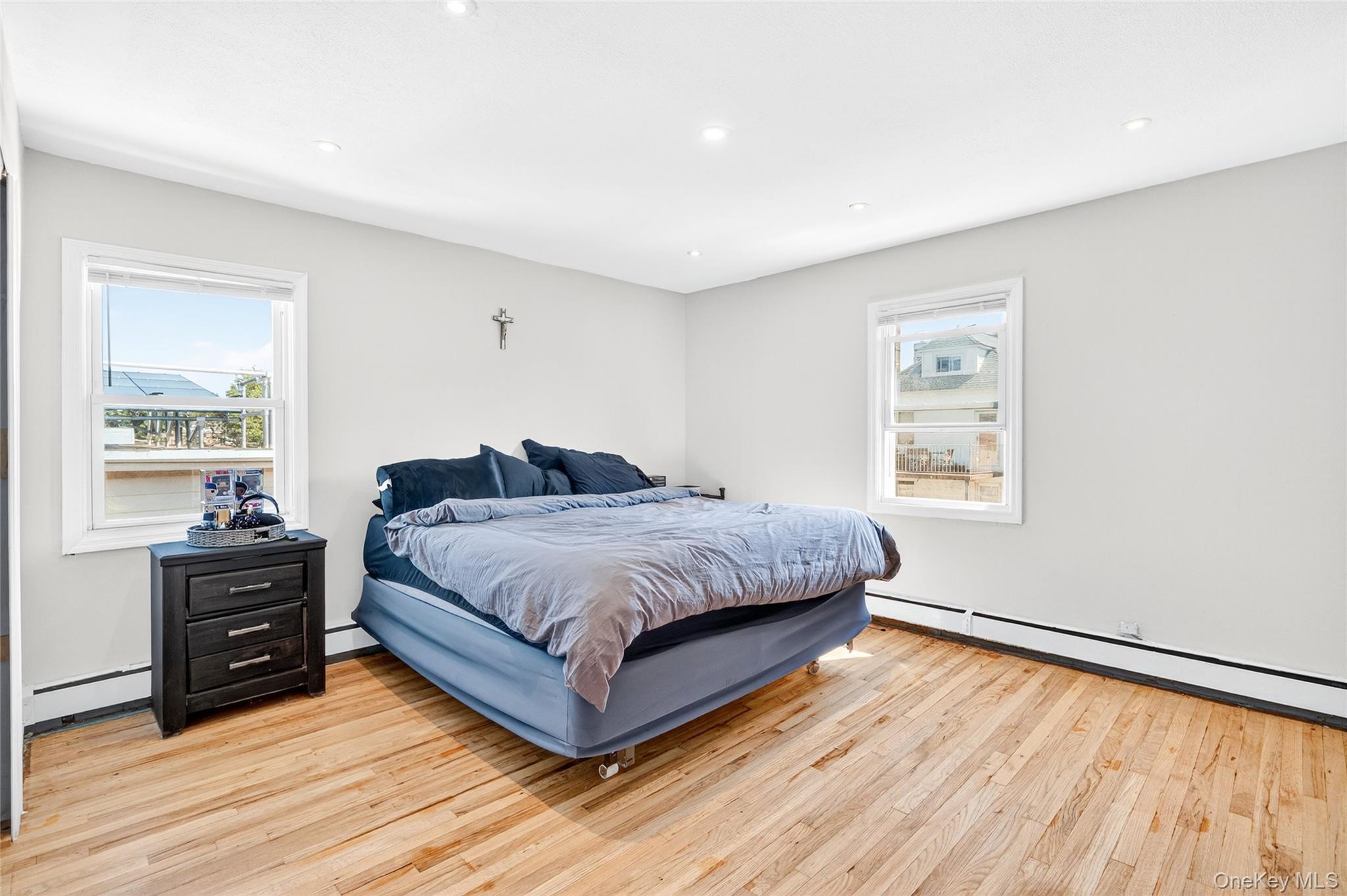 Single Family Robertson Bronx, NY 10465, MLS-911970-25