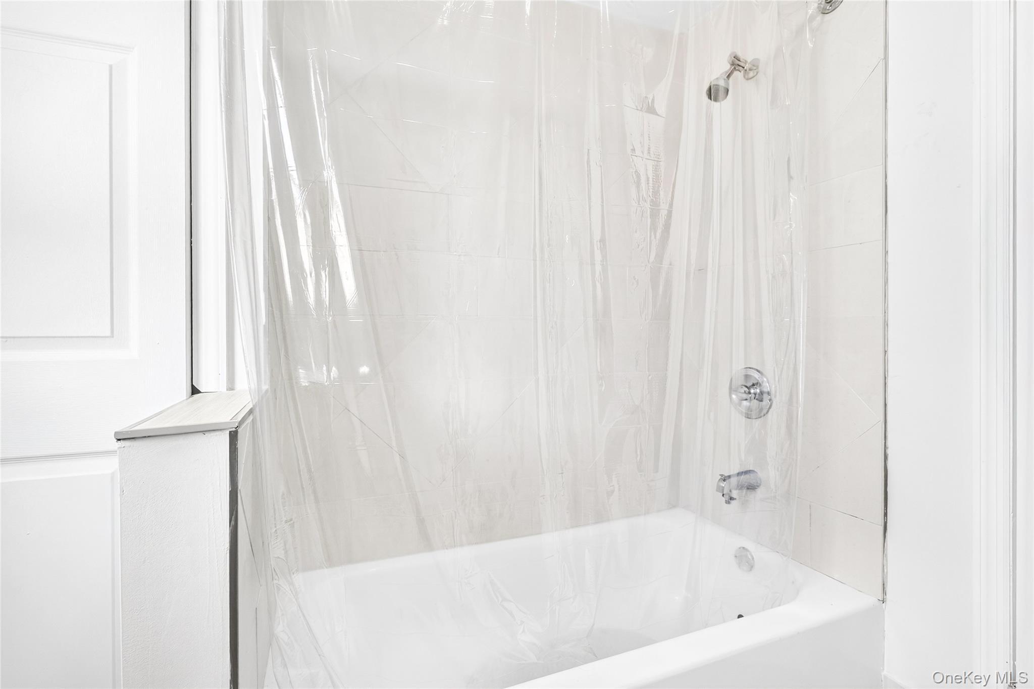 Single Family Robertson  Bronx, NY 10465, MLS-911970-34