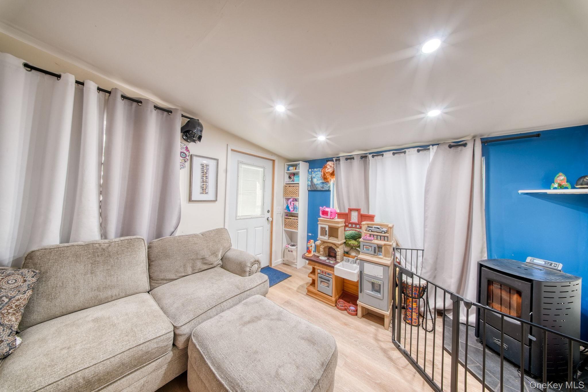 Single Family Illing  Sullivan County, NY 12788, MLS-911976-16