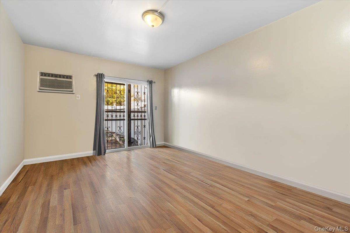 Single Family Patterson Bronx, NY 10473, MLS-911980-25