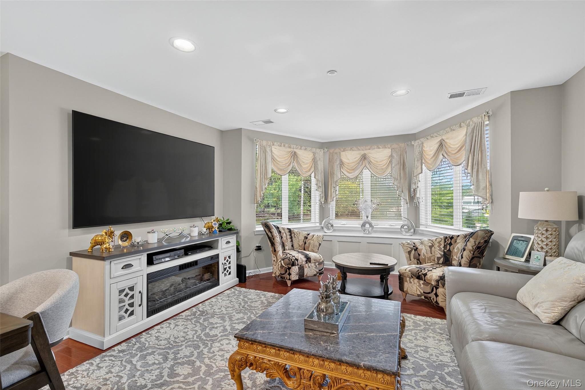 Condo Round Pointe  Rockland County, NY 10927, MLS-911984-14