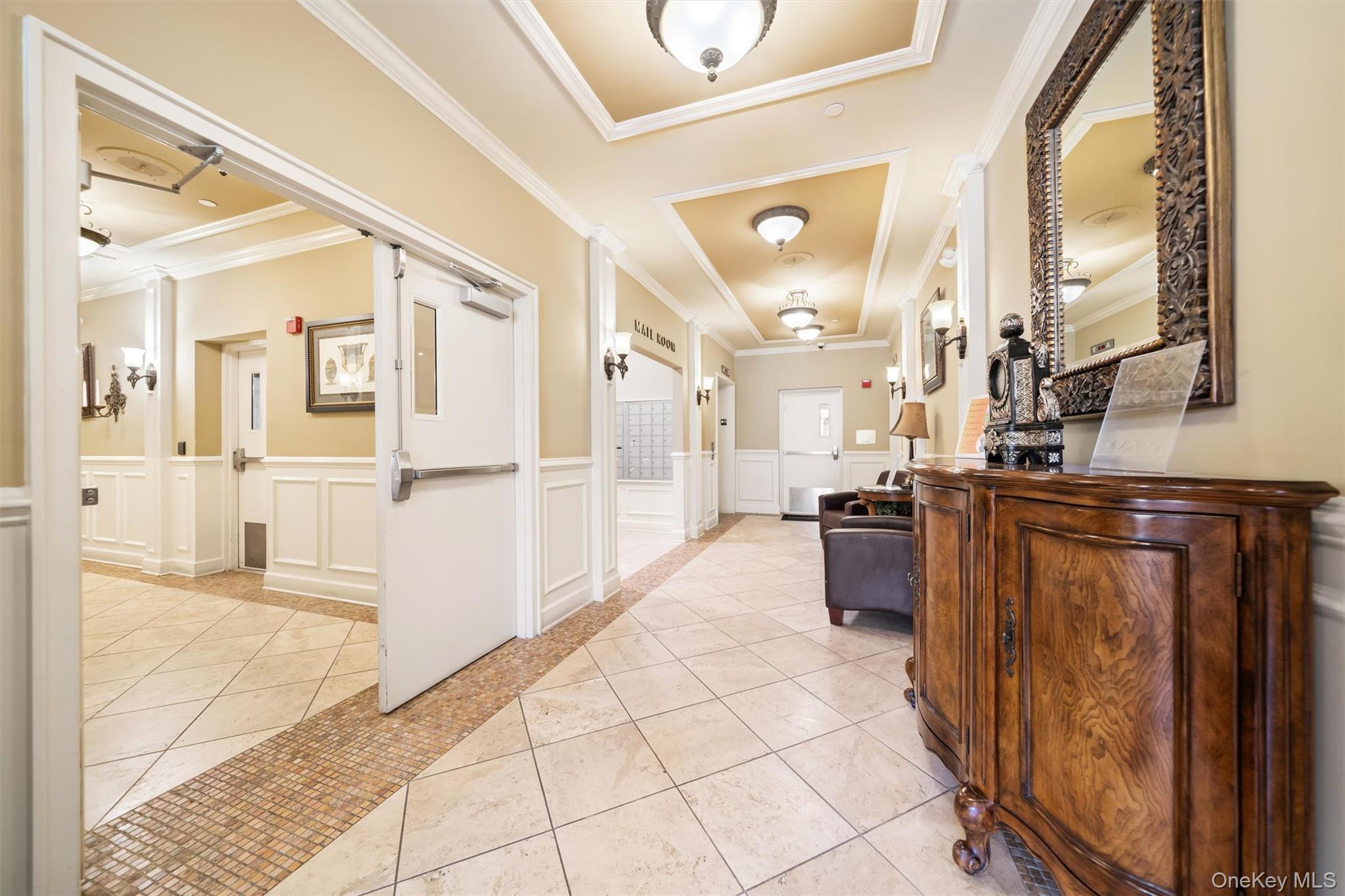 Condo Round Pointe  Rockland County, NY 10927, MLS-911984-24