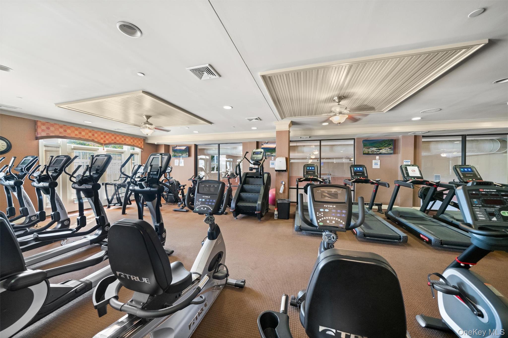 Condo Round Pointe  Rockland County, NY 10927, MLS-911984-34