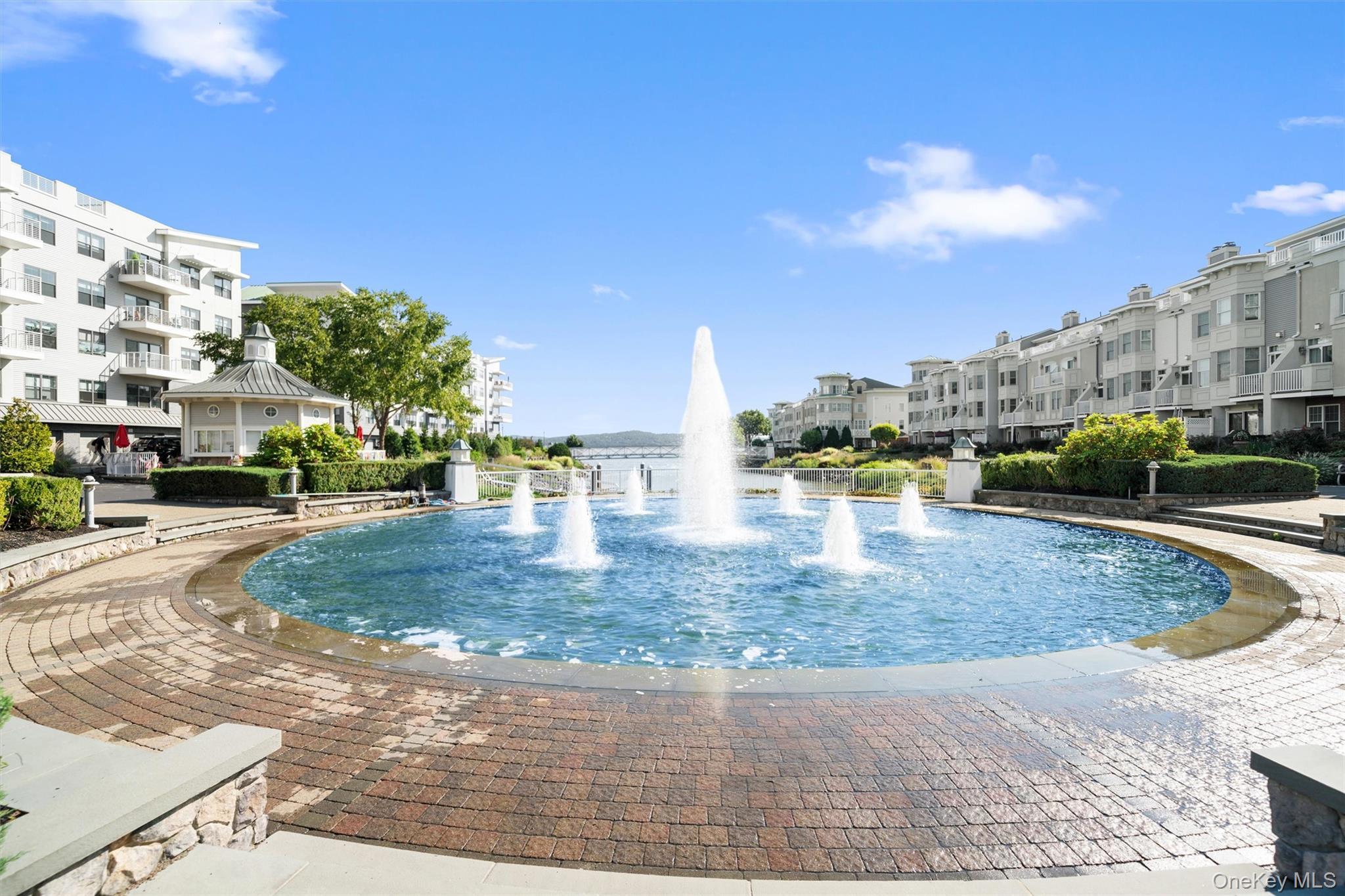 Condo Round Pointe  Rockland County, NY 10927, MLS-911984-36