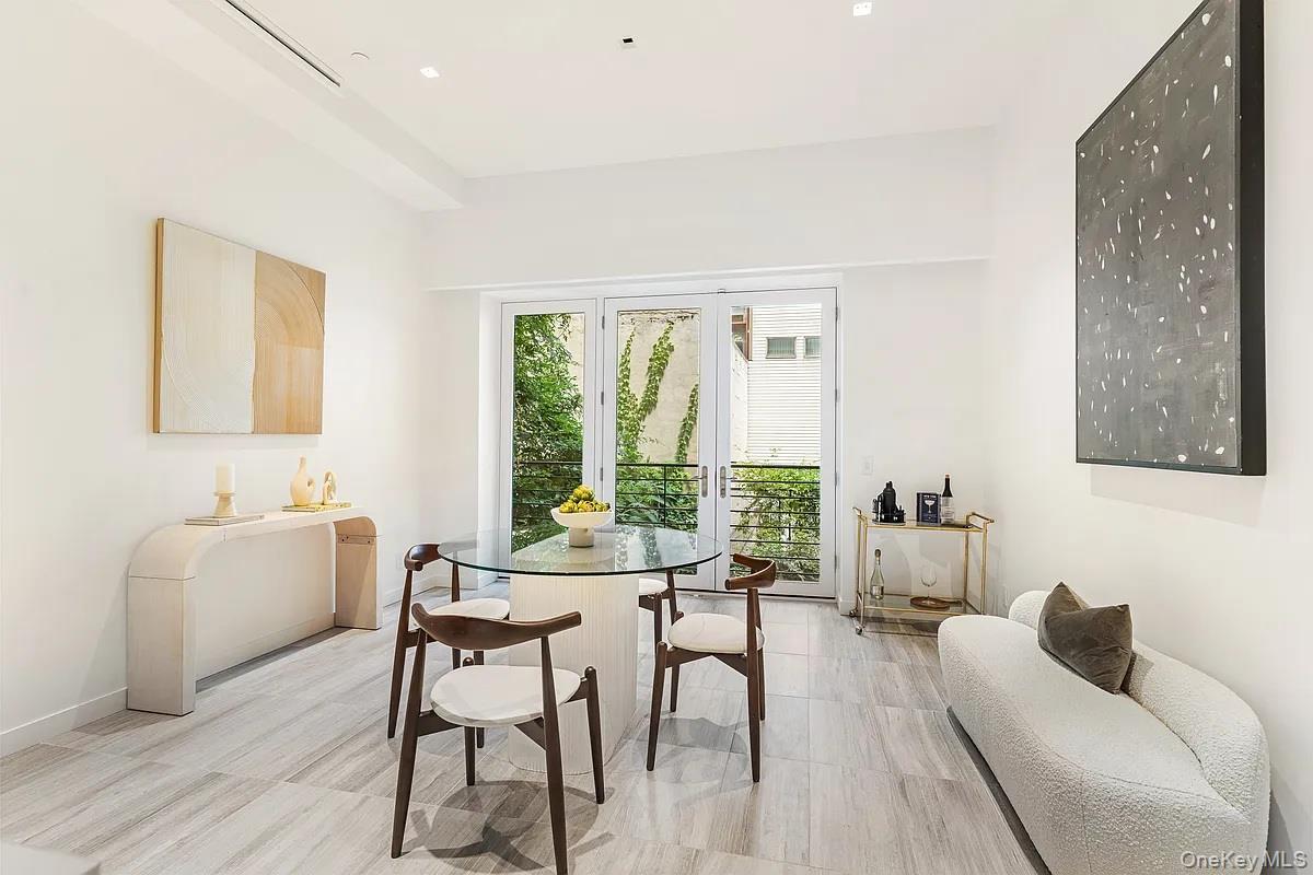 Single Family 38th Manhattan, NY 10016, MLS-911992-12