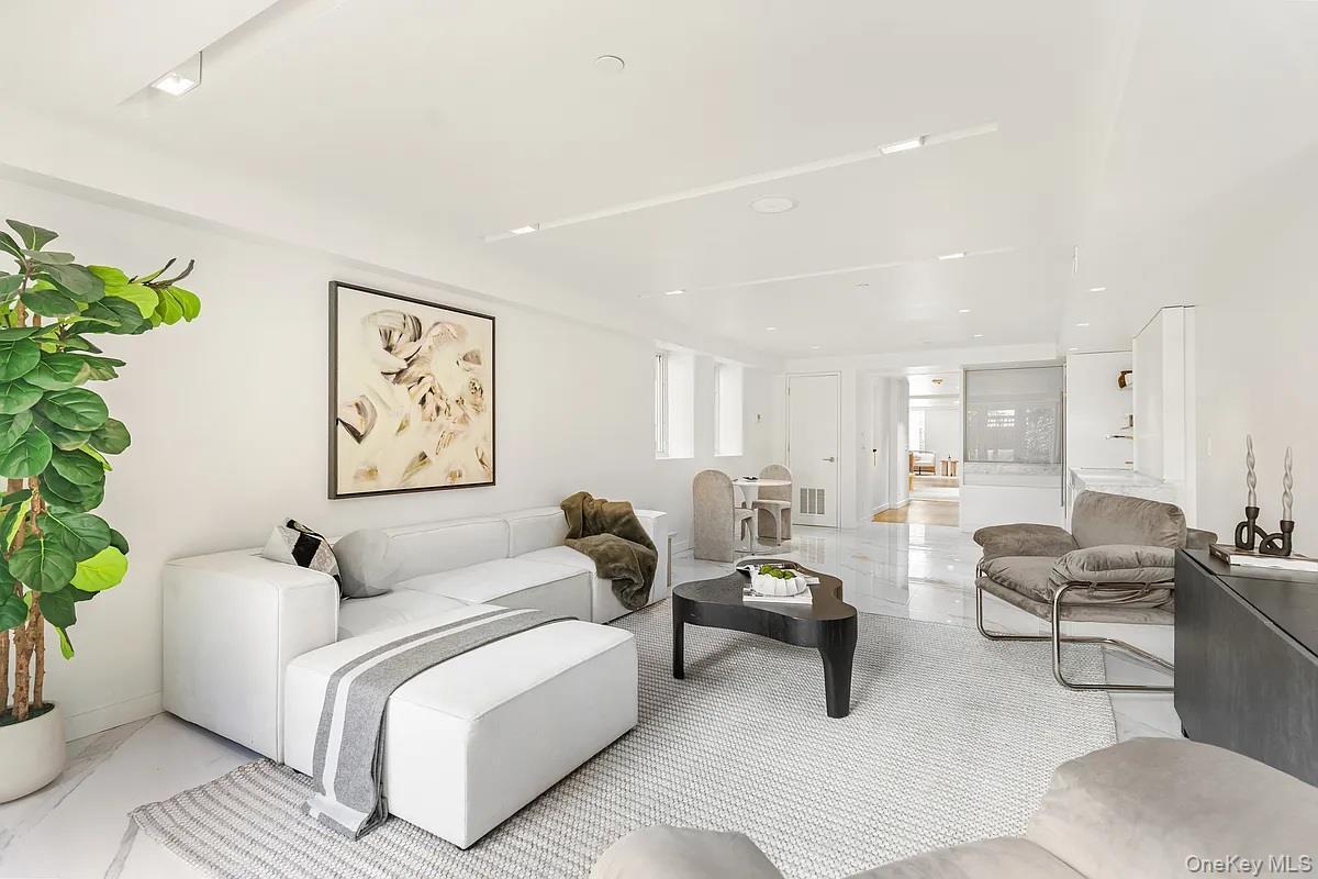 Single Family 38th Manhattan, NY 10016, MLS-911992-2