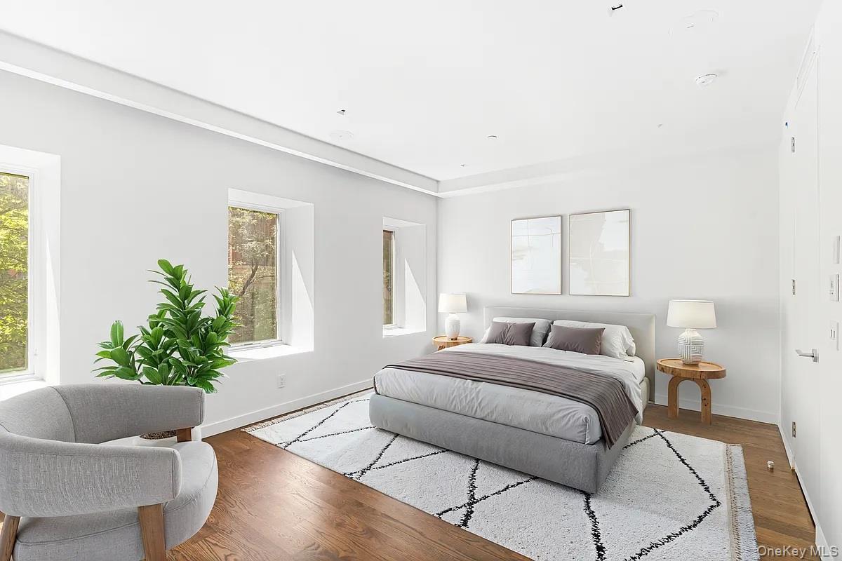 Single Family 38th Manhattan, NY 10016, MLS-911992-20