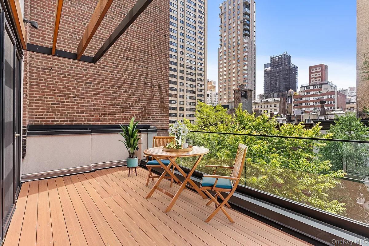 Single Family 38th Manhattan, NY 10016, MLS-911992-24