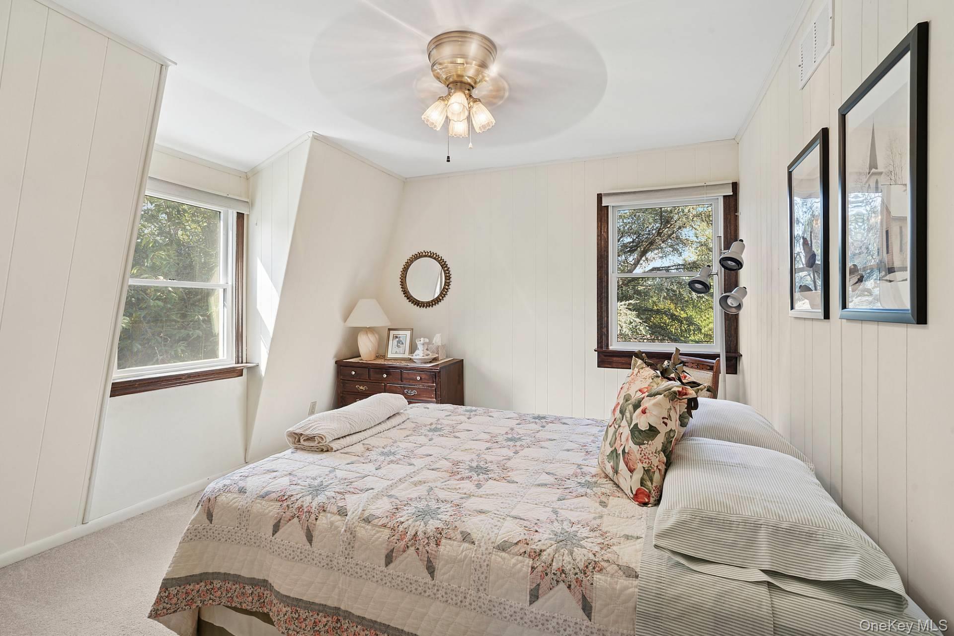 Single Family Plain View Suffolk County, NY 11792, MLS-911998-14