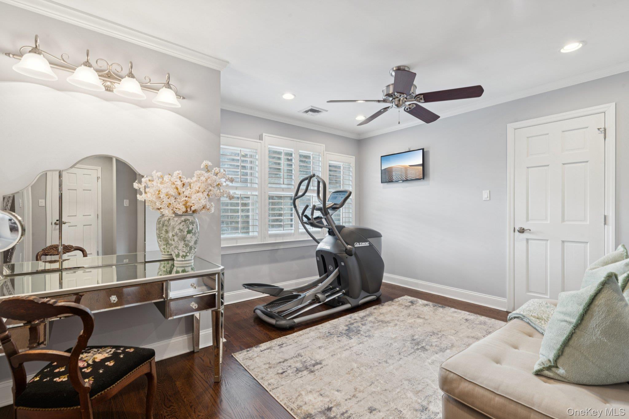 Single Family Kilburn Nassau County, NY 11530, MLS-912006-29