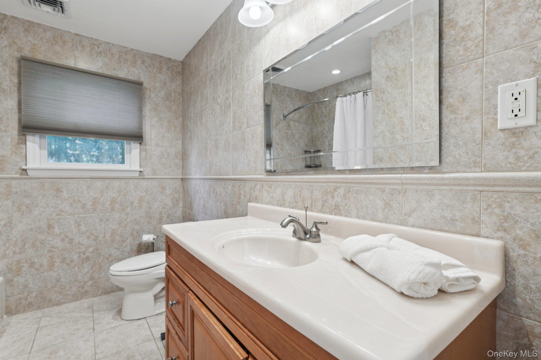 Single Family Kilburn Nassau County, NY 11530, MLS-912006-31